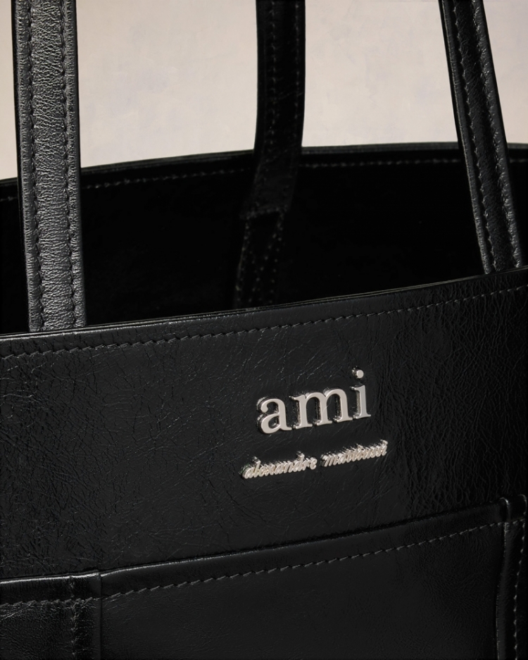 NORTH SOUTH AMI TOTE 1 BLACK