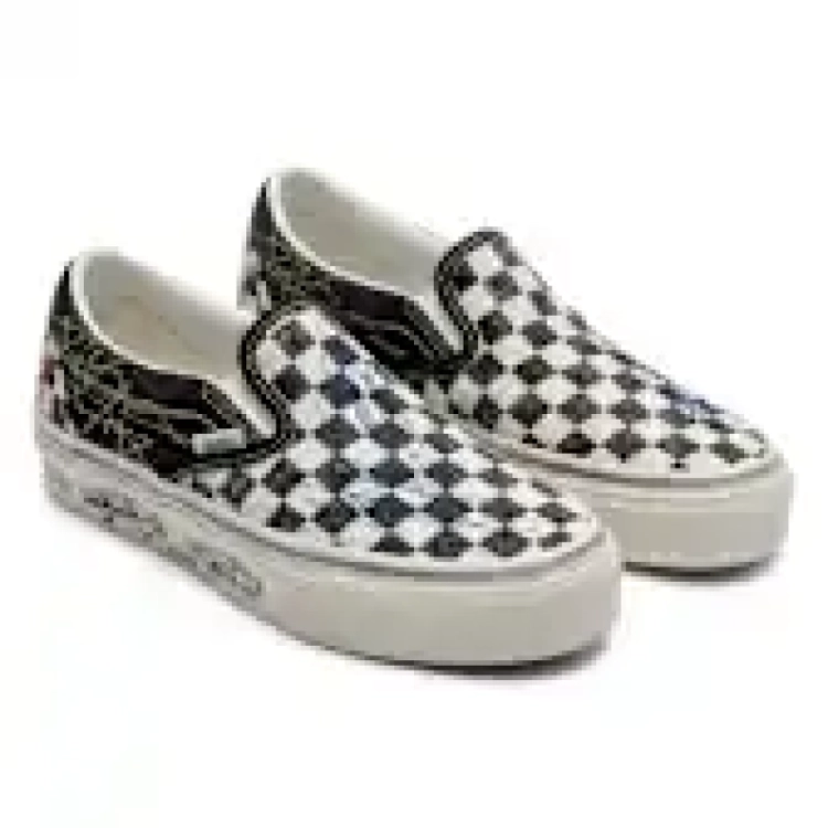 Classic Slip-On - Black/Multi